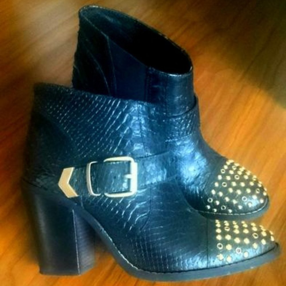 Carvela Leather snakeskin rivet ankle boots cowboy